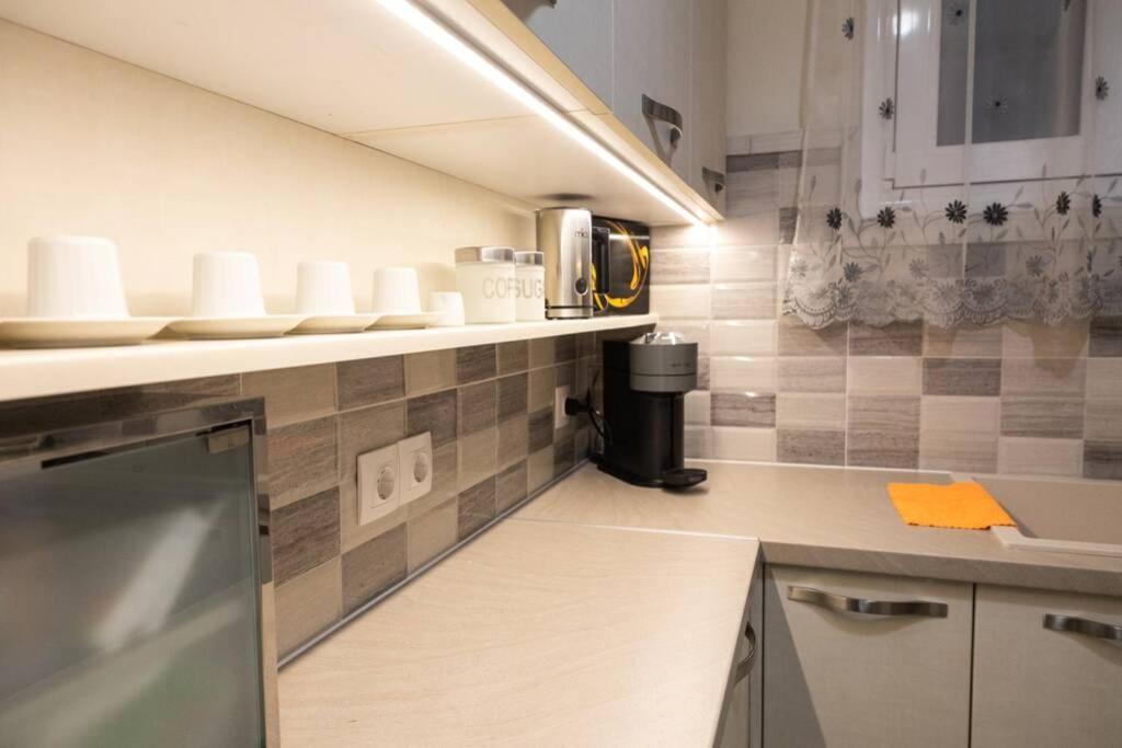 D3 Central Stylish Apartment 볼로스 외부 사진
